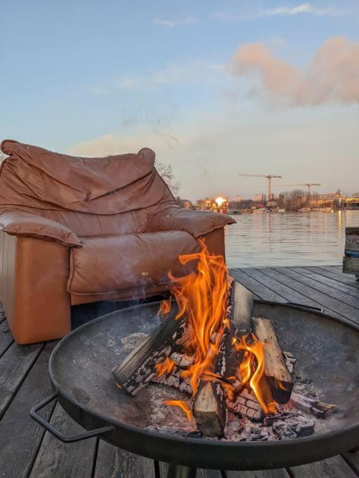 Hausboot Mit Hottub In * Berlijn